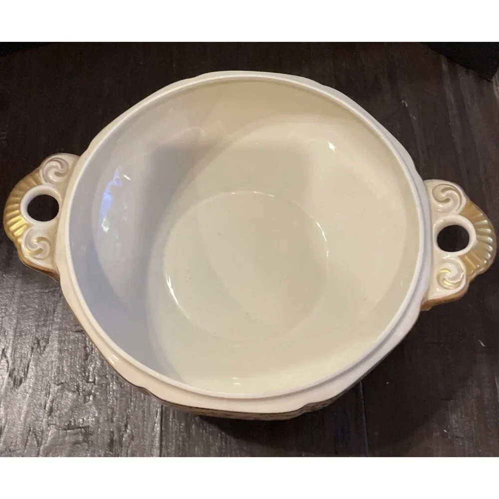 Heinrich Lady Louise Round Covered‎ Vegetable Serving Dish Cottagecore Vintage
